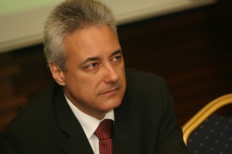 Кой кой е в служебното правителство