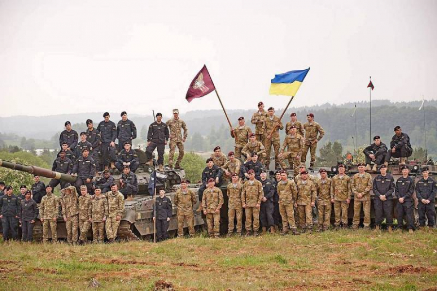 Кой и как е готвил ВС на Украйна за градски боеве в Донбас и Крим