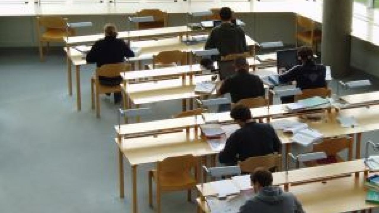 Българското образование - напред и надолу
