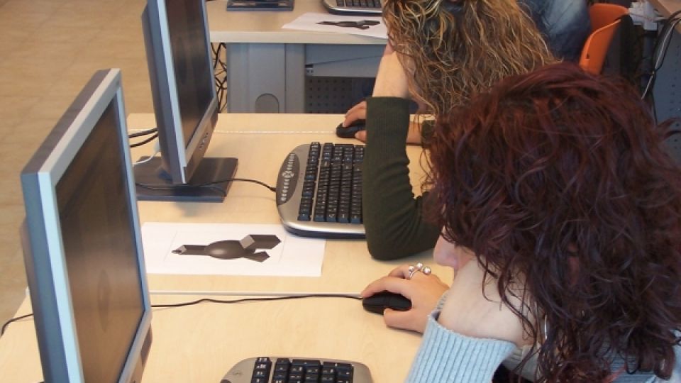Компютър ще регулира движението в София