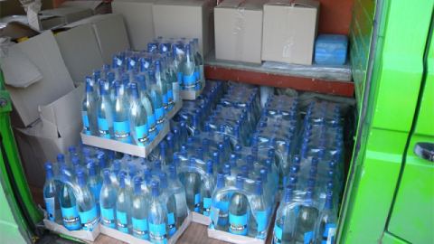 Микробус с голямо количество алкохол без бандерол задържаха в Дупница