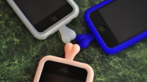 iPhone се сдоби с... тестиси