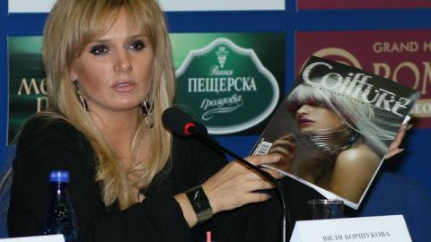 Раздават четвъртите годишни награди за фризьорство  на коафьорско шоу