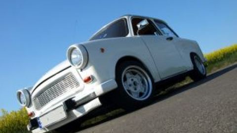 Подобриха световния рекорд за скорост с Trabant