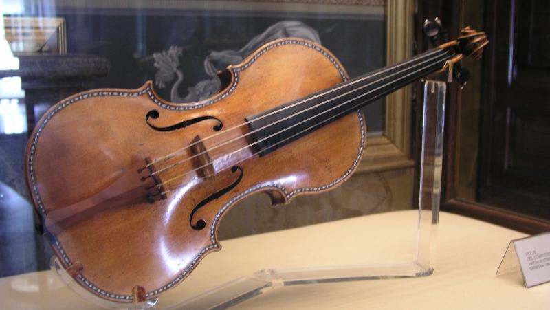 A violin worth 1.9 million dollars was stolen in London
 – 2024-10-02 09:07:47