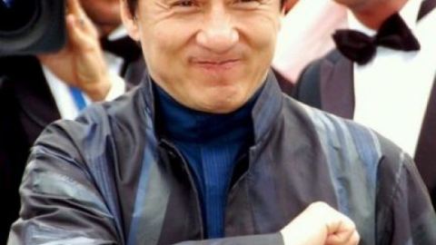 Медиите погребаха Джеки Чан