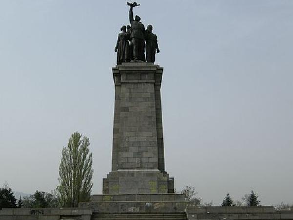 The monument to the Soviet Military stays for now
 – 2024-06-25 04:38:15