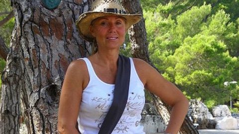 Лепа Брена пя "Йовано, Йованке" на Бойко Борисов