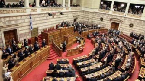 Гръцкият парламент прие бюджета на страната за 2012 г.