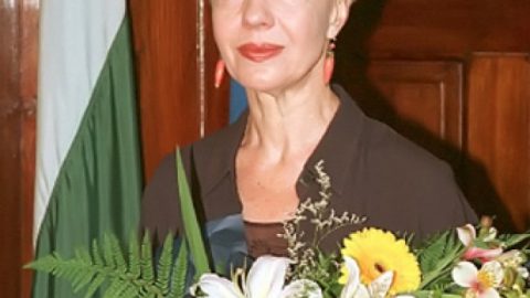 Райна Кабаиванска става Командор на Ордена за изкуство и литература