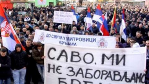Опозицията в Сърбия призова за предсрочни избори