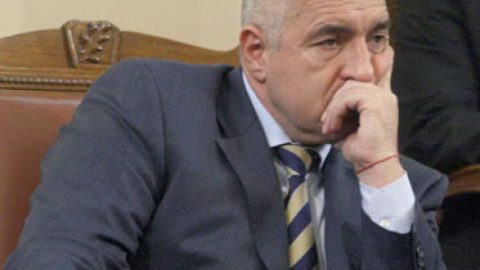 Заплашват Бойко със смърт