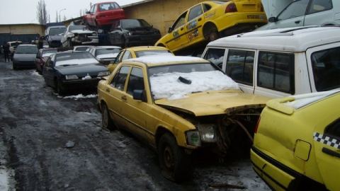 Разбиха престъпна група, извършвала множество кражби на коли