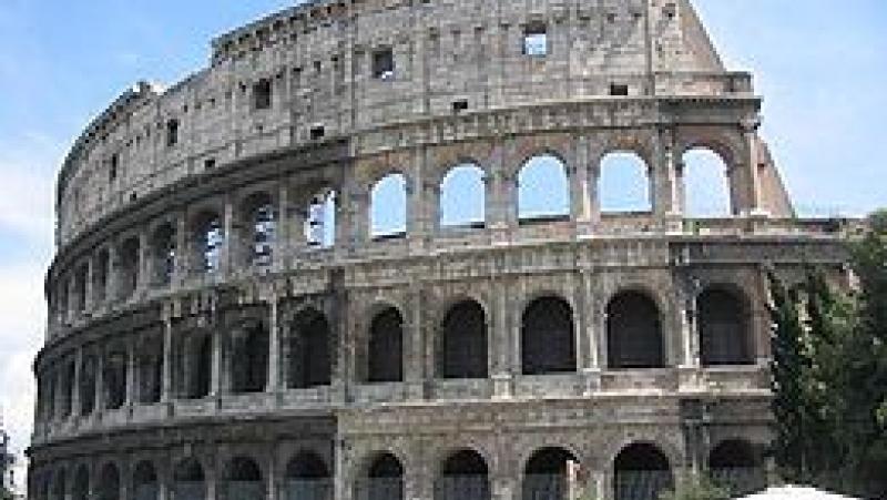 Scandal surrounding the contract for the restoration of the Colosseum
 –