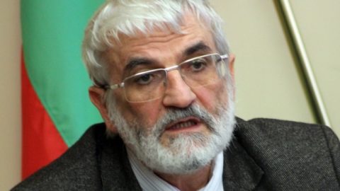 Ще показват виновника за скъпите лекарства в петък