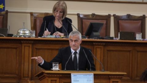 Има война между лобитата на Цветанов и Борисов
