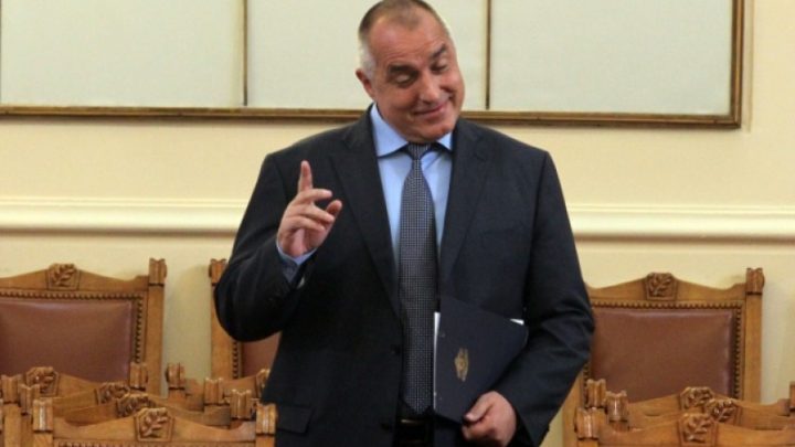 Бойко реди кабинет на инат