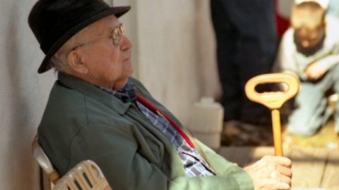 Тайната на дълголетието е да не бързаш и да не приемаш всичко от живота