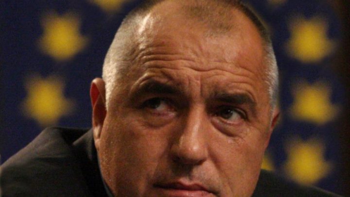 Станишев нямал шанс да бие в България