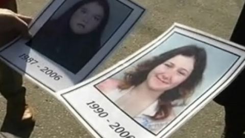 Сестрите Белнейски са видени с майка им ден, след изчезването