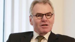 Холандия, Карел ван Кестерен, посланик