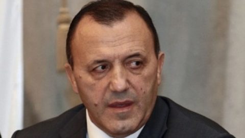 Стрелецът на Баретата е аматьор