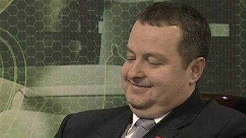 Дачич изпя „Осман ага“ на Ердоган