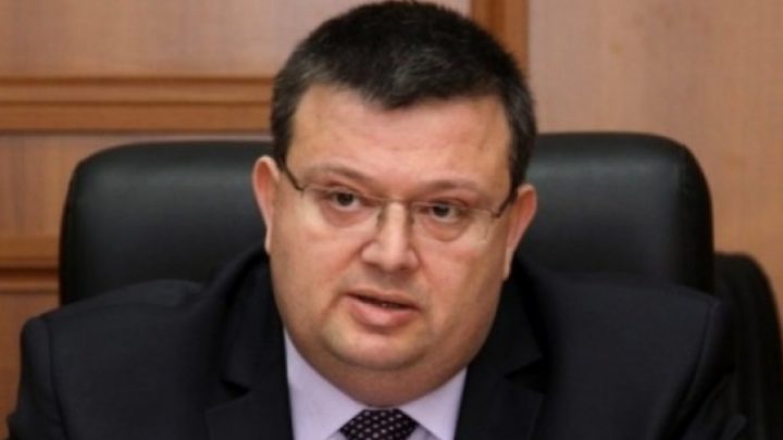 Има опасност за живота на Цацаров