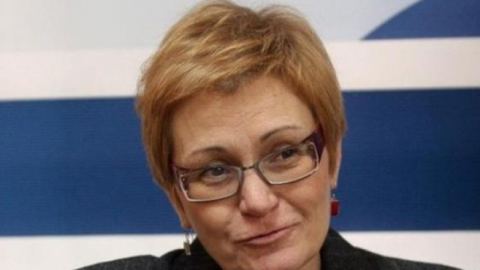 Станишев не трябваше да ходи в Македония