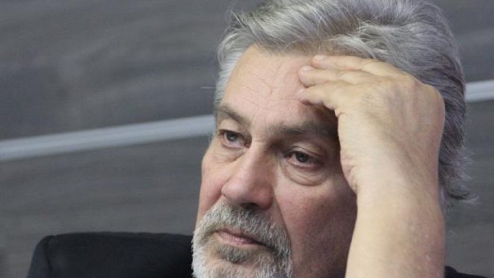 Мълча и се срамувам