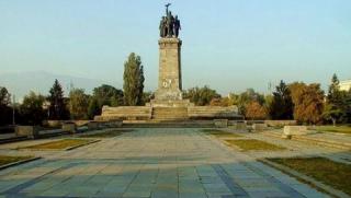 БСП – София, запазване, Паметника на Съветската армия