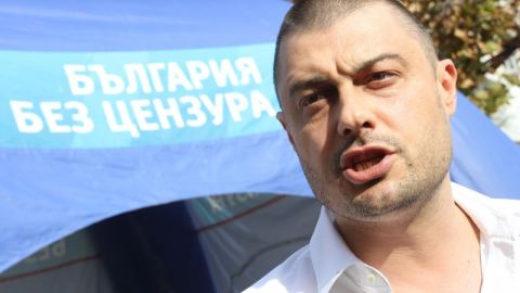 Бареков вече пазарува не само депутати, но и общински съветници
