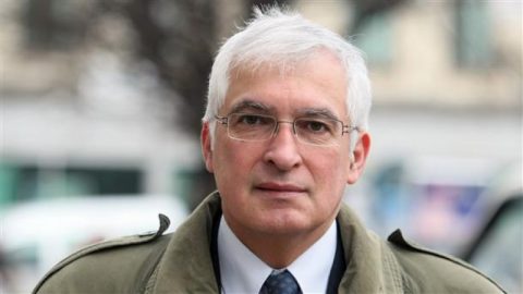 Защо китайската икономика продължава да изненадва, докато светът забавя развитието си