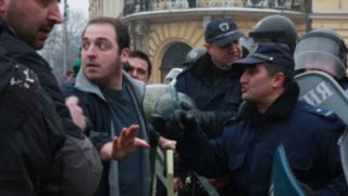 Росен Тимчев, протести, парламент, сблъсъци