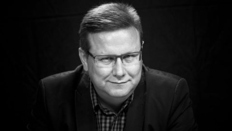 Майдана и снайперистите са легитимни, а референдум с над 70 % гласували - не!