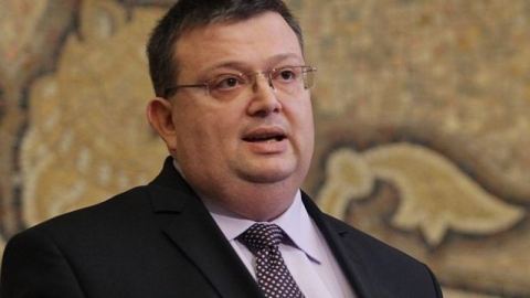 Цацаров обсъжда бежанската криза и заплахата от тероризъм с главния прокурор на Турция
