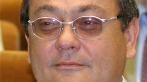 Две години външно проспа и не разбра за реституция и за българите в Сърбия