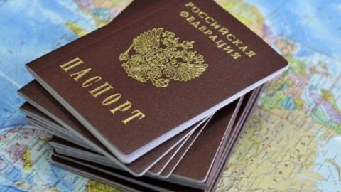 Русия ще опрости процедурата за получаване на гражданство за рускоговорящи