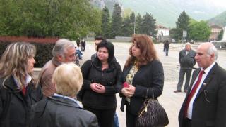 Илияна Йотова, Северозападна България, финансиране