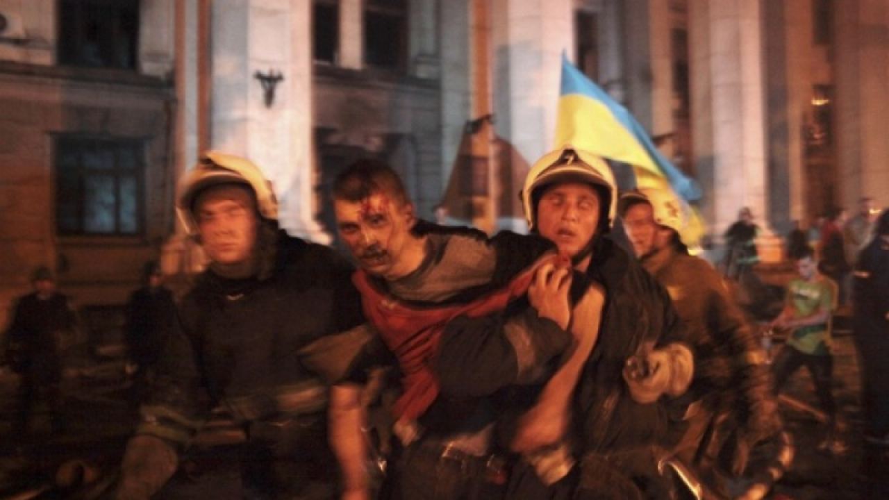 Бях там, в горящата сграда на Профсъюзите. Едвам не се задуших...