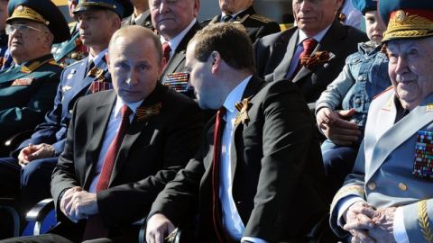Русия демонстрира военна мощ на Червения площад