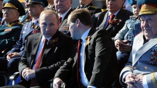 Русия, демонстрира, военна мощ, Червения площад