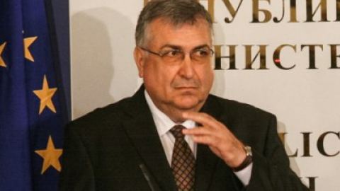 Близнашки развъртя метлата на масовата чистка в последните си дни!