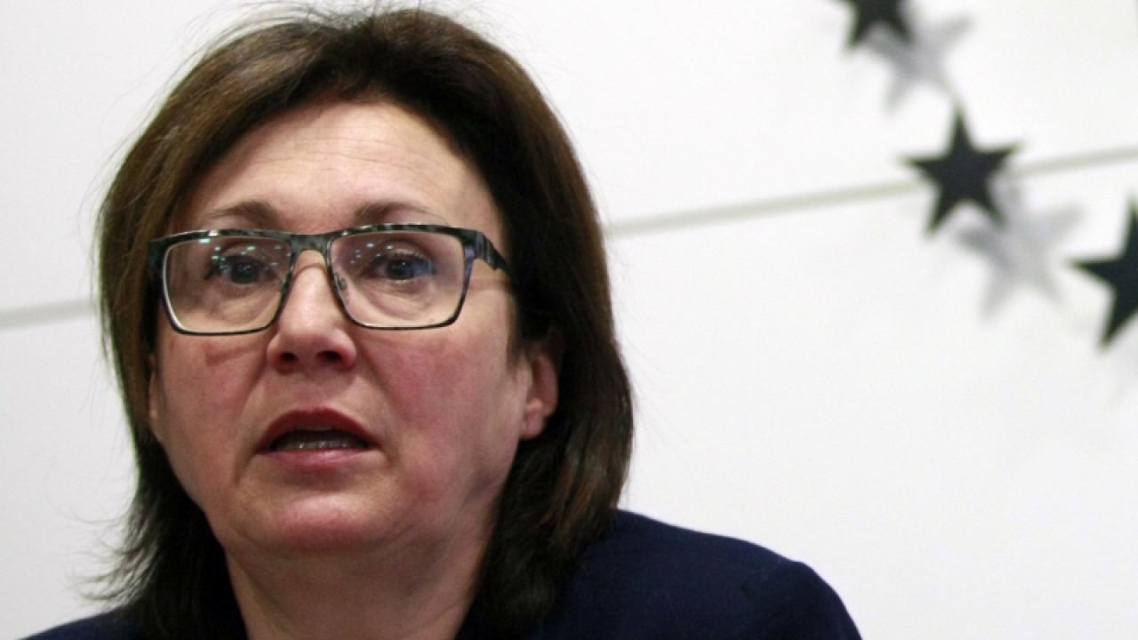 Агенцията на министър Бъчварова "Маркет линкс": Радев получава 40.7%, а Цачева 29.4%