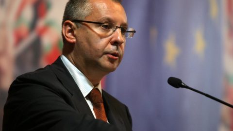 Станишев към Юнкер: „Не виждаме резултати, а недоволството расте“
