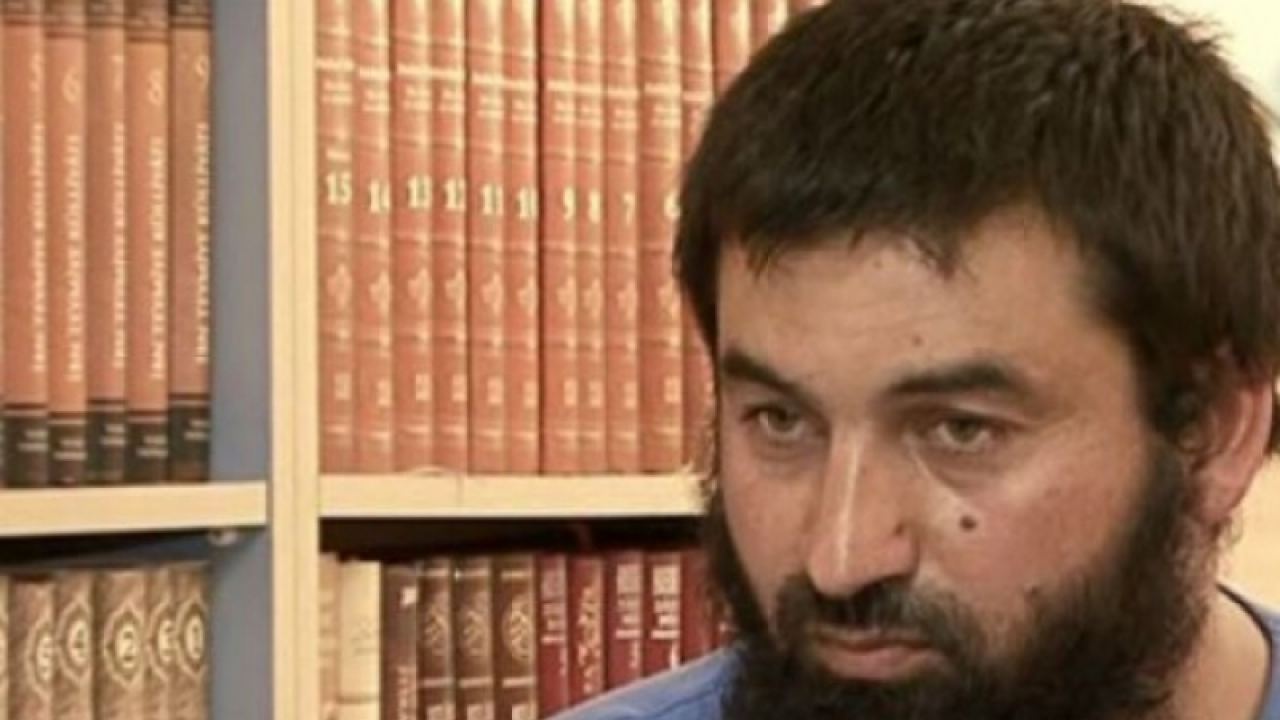 Обезглавяване и рязане на крайници с моторен трион в проповедите на Ахмед Муса