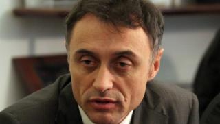 Шеф, БДЖ, Владимир Владимиров, Владко Хамелеона, назначи, футболен отбор