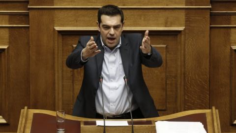 Опозицията нападна Ципрас заради референдума