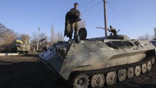 Украйна, армия, разполага, тежко въоръжение, фронтова линия, ДНР