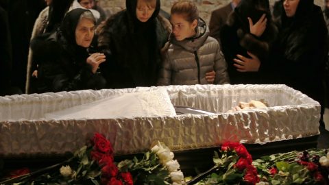 Руското правителство отдаде почит на убития Борис Немцов